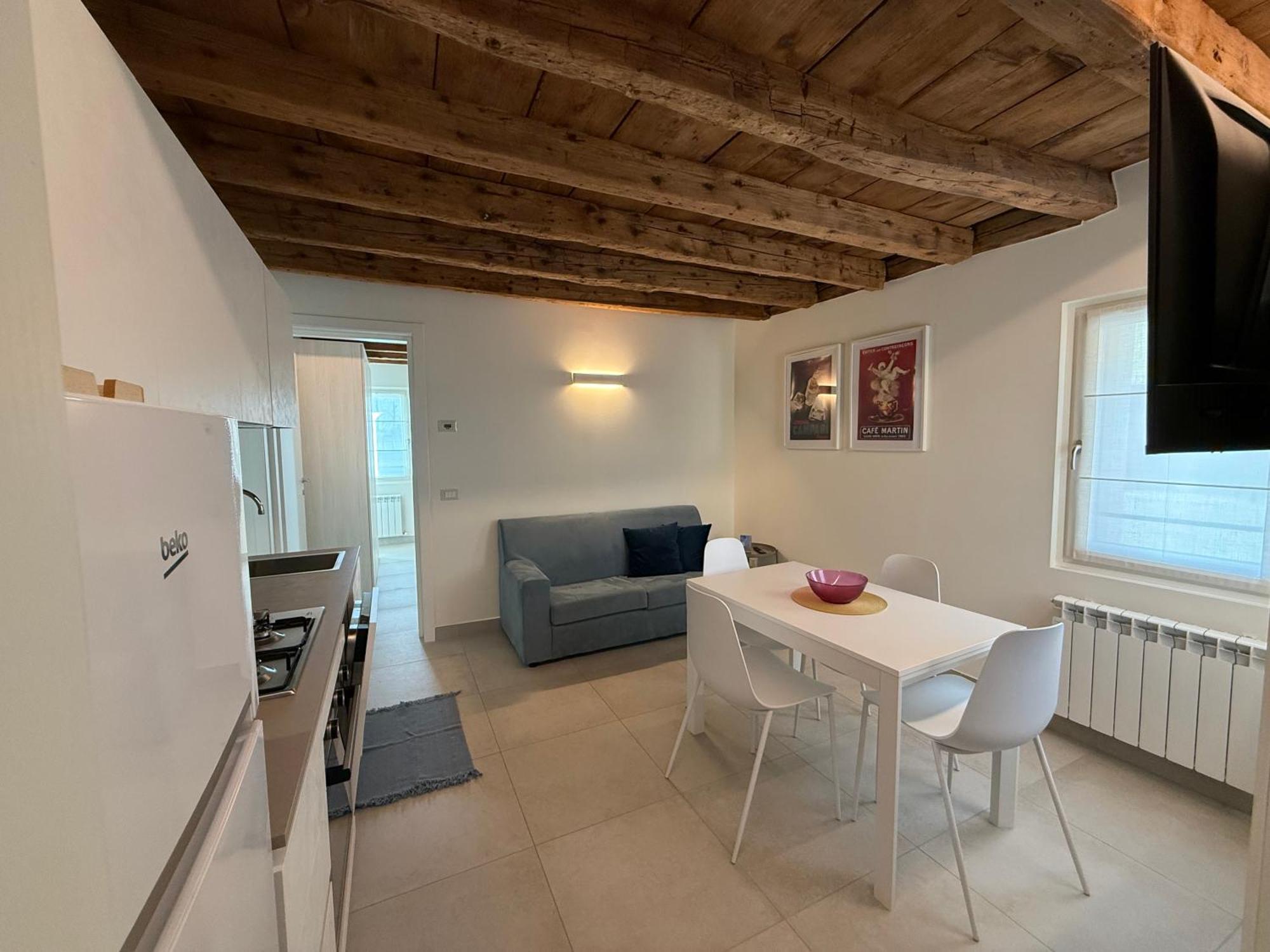 Iris House Apartment Чоджия Екстериор снимка